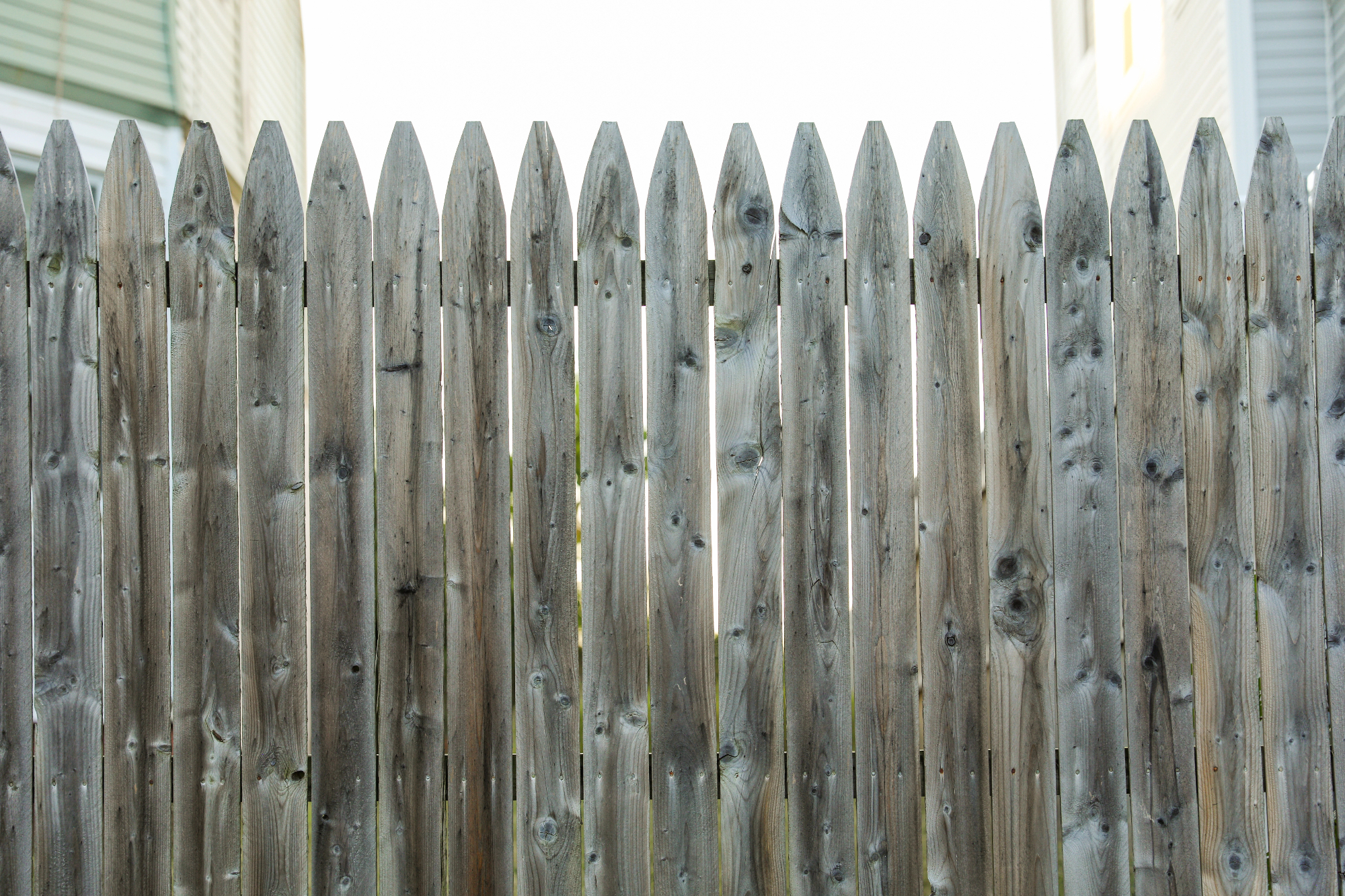 Kako so nam dodatki za ograje spremenili videz hiše